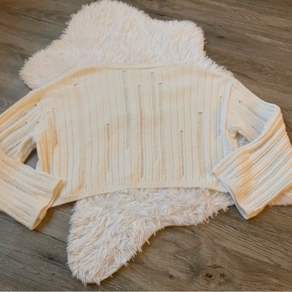 Zara Distressed Cardigan Cropped Sweater - Picture 4 of 8